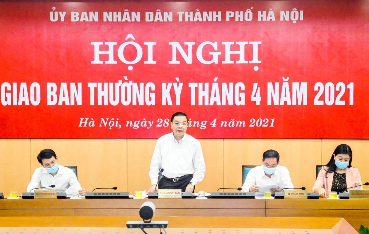 Chủ tịch TP Hà Nội yêu cầu thắt chặt công tác phòng chống Covid-19